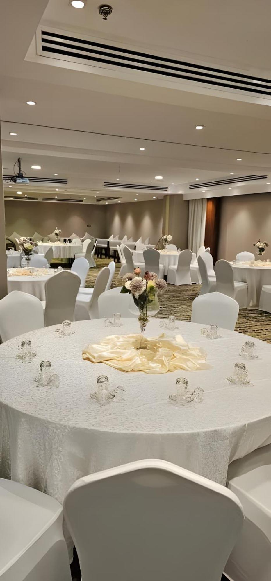 Continent Sumou Hotel Al Khobar Exterior foto